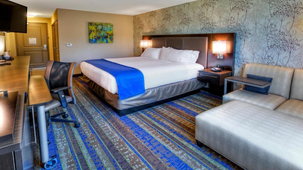 Holiday Inn & Suites Tupelo North By Ihg Экстерьер фото